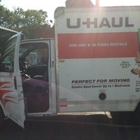 5/15/2013にMark B.がU-Haul Moving &amp;amp; Storage of Capitol Hillで撮った写真