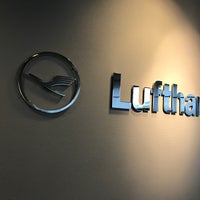 10/10/2017에 Ser g.님이 Lufthansa Business Lounge (Satellit NON-Schengen)에서 찍은 사진