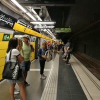 รูปภาพถ่ายที่ METRO Jaume I โดย Henry เมื่อ 10/3/2019