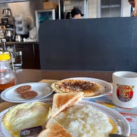 Photo taken at Waffle House by Treyci on 10/17/2022