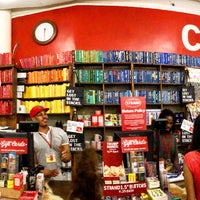 Das Foto wurde bei Strand Bookstore von wendy q. am 7/1/2018 aufgenommen