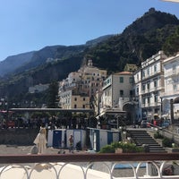 Photo taken at Ristorante Stella Maris Amalfi by Saniye Ö. on 4/22/2017