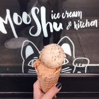 Photo prise au Moo Shu Ice Cream &amp;amp; Kitchen par Morvarid B. le10/17/2020