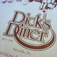 Foto tirada no(a) Dick&amp;#39;s Diner por Danielle M. em 12/7/2014