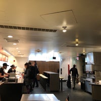 3/28/2018 tarihinde Alexander D.ziyaretçi tarafından Chipotle Mexican Grill'de çekilen fotoğraf