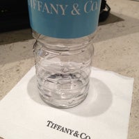 12/16/2012 tarihinde Mariana A.ziyaretçi tarafından Tiffany &amp; Co.'de çekilen fotoğraf