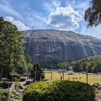 Das Foto wurde bei Stone Mountain Park von ほじ い17. am 8/31/2024 aufgenommen