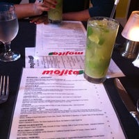 Снимок сделан в Mojito Restaurant and Lounge пользователем Dea W. 10/13/2011