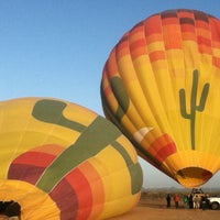 Foto diambil di Hot Air Expeditions oleh Josh H. pada 4/6/2012