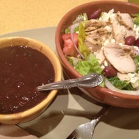 Foto tomada en Panera Bread  por Erick S. el 2/24/2012