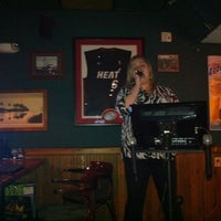 Foto tirada no(a) Scully&amp;#39;s Tavern por Dayreem A. em 4/12/2012