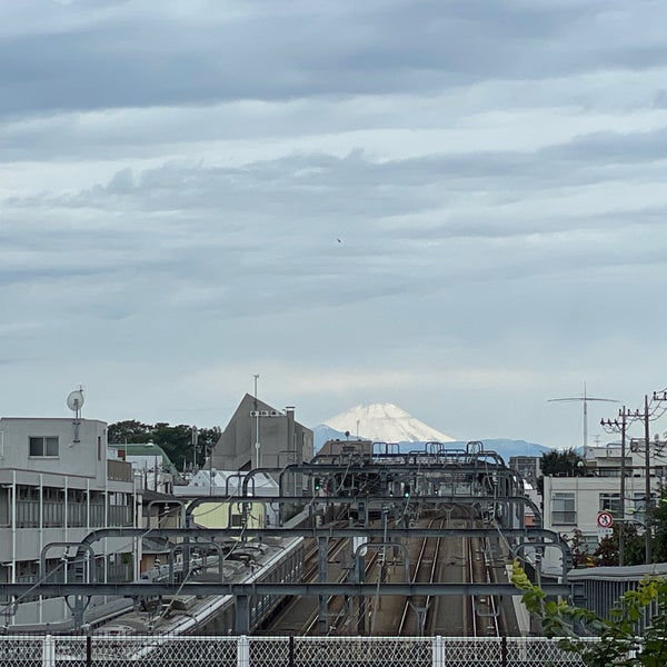 Photo taken at 世田谷区立代田富士356広場 by NORI on 10/25/2022