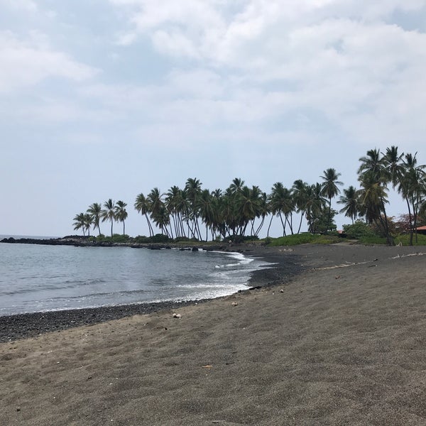 Photo taken at Honomalino Beach by Tif L. on 8/5/2018