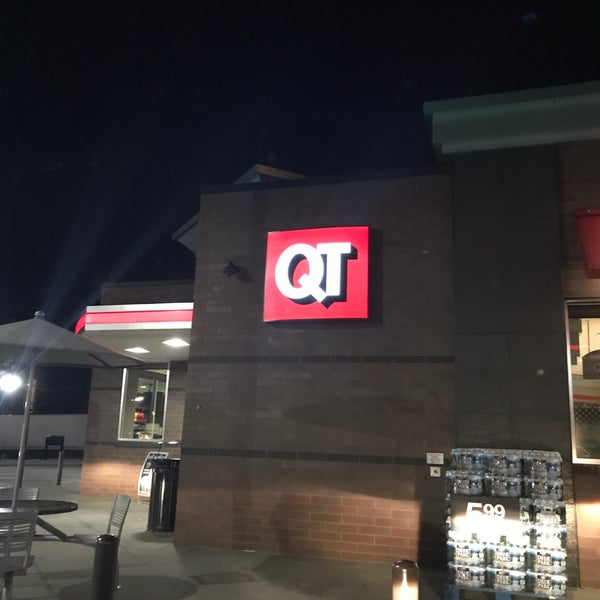 Photo taken at QuikTrip by Eddie A. on 4/1/2017