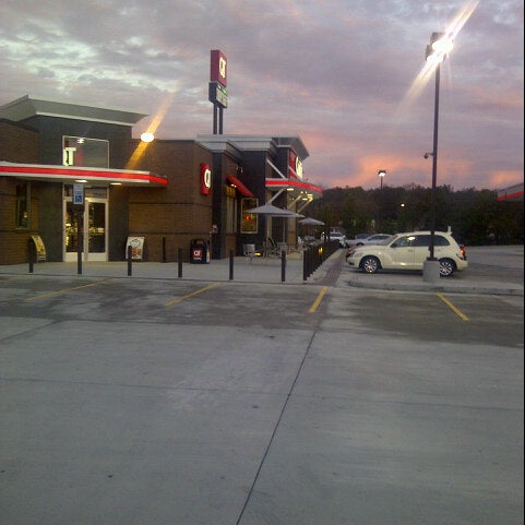 Photo taken at QuikTrip by V D. on 11/20/2012