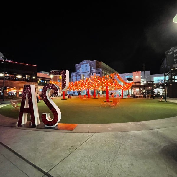 2/2/2022 tarihinde Carlos V.ziyaretçi tarafından Atlantic Station Central Lawn'de çekilen fotoğraf