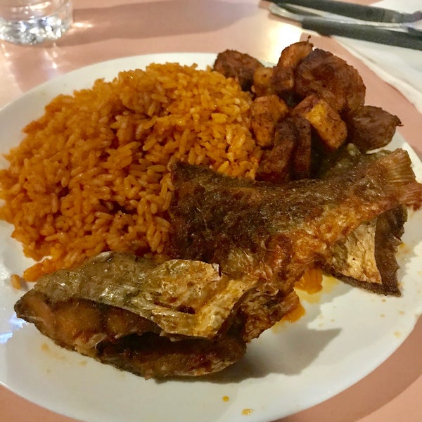 Foto tirada no(a) Zion West African Restaurant por Shirley em 4/7/2018