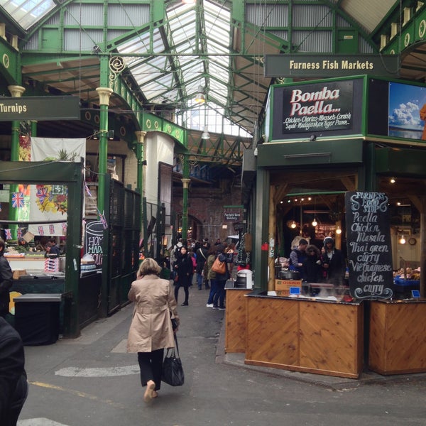 Photo taken at Borough Market by Simon T. on 4/18/2013