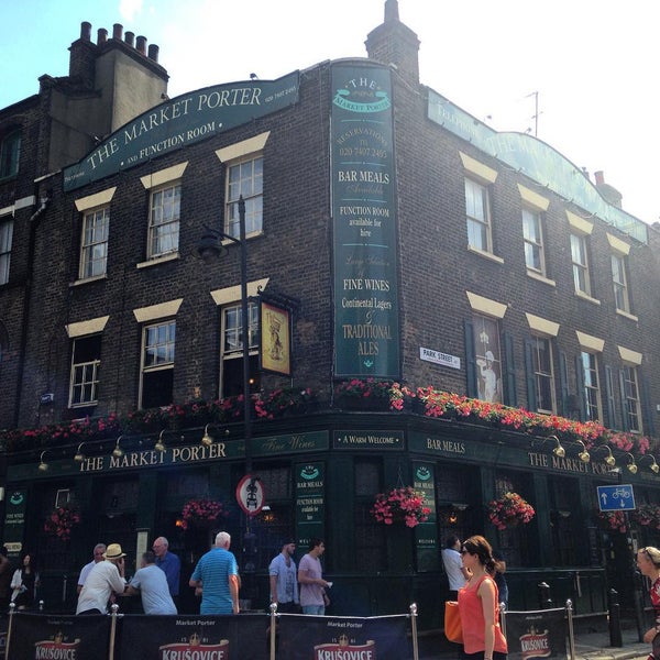 Photo taken at Borough Market by Anzhelika S. on 7/1/2015