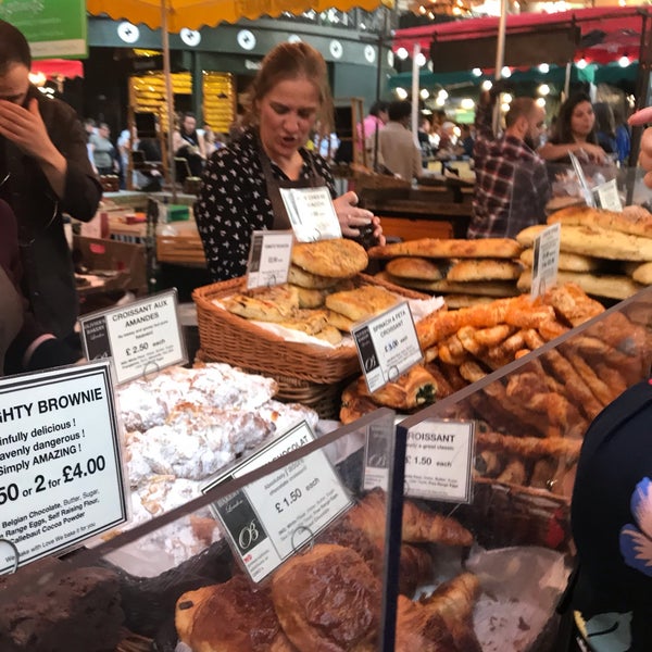 Photo taken at Borough Market by Linh Đ. on 9/14/2019