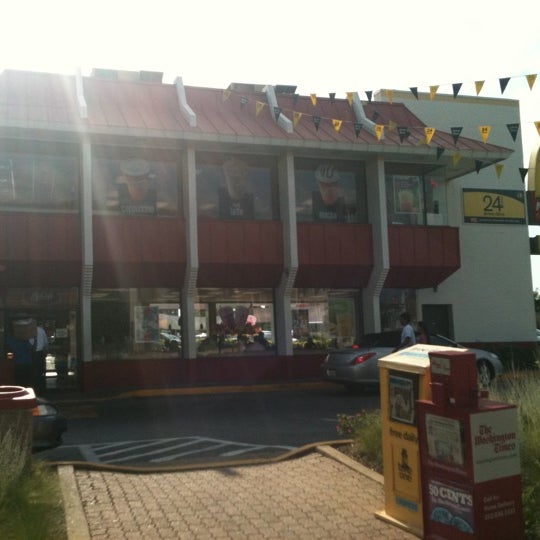 Photo taken at McDonald&#39;s by Jason F. on 7/30/2011