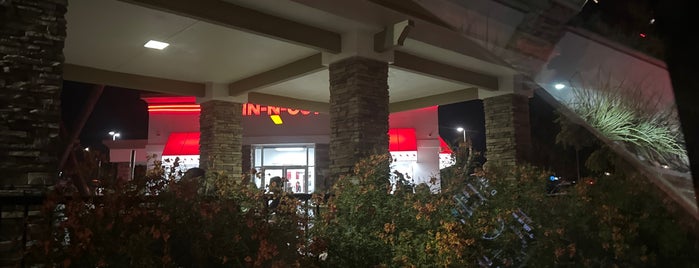 In-N-Out Burger is one of Andrew’s Liked Places.