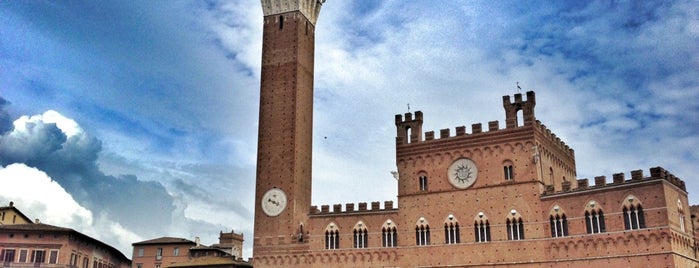 Piazza del Campo is one of Места, где сбываются желания. Весь мир.