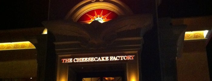 The Cheesecake Factory is one of Marissa’s Liked Places.