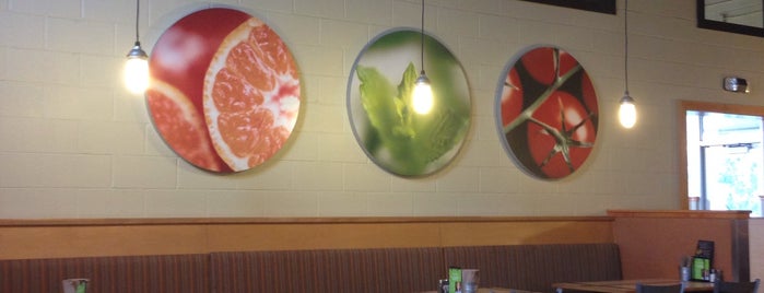 Sweet Tomatoes is one of Irving Places to Eat.