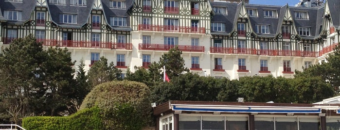 Hermitage Barrière ***** - La Baule is one of yanik’s Liked Places.