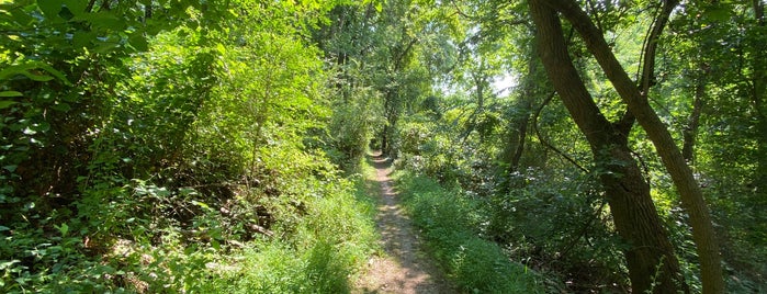 Bull Run Mountain Conservancy is one of Date Days.