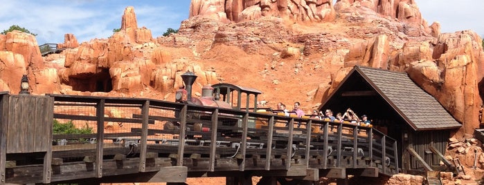 Big Thunder Mountain Railroad is one of Mabi’s Liked Places.