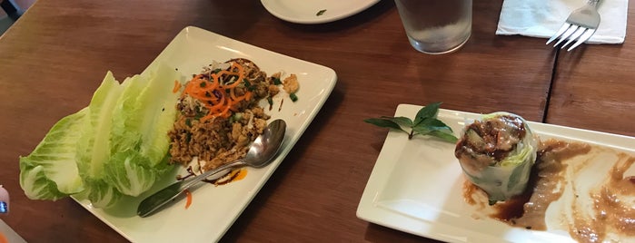 Lemongrass Bistro is one of Big Island.