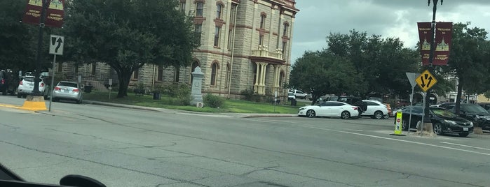 Lockhart, TX is one of Lieux qui ont plu à Andrew.