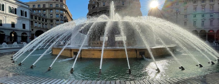 Piazza de Ferrari is one of Genova - to-do-list.