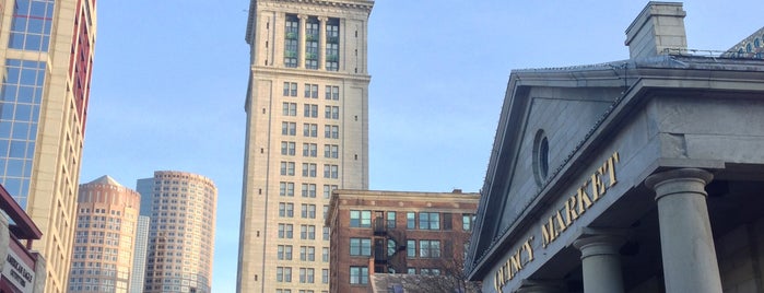 Faneuil Hall Marketplace is one of Andrea 님이 좋아한 장소.