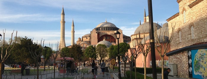 Ayasofya Müzesi Padişah Türbeleri is one of Istanbul, Turkey.