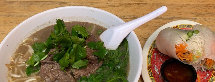 Phật Phúc Noodle Bar is one of Restaurants.