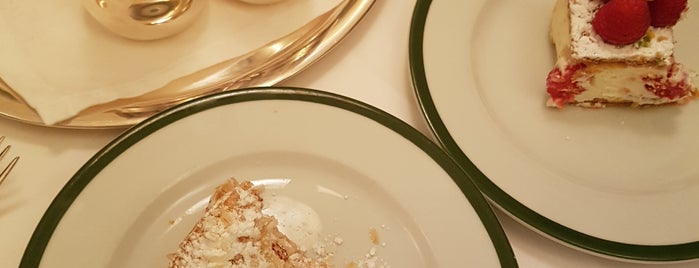 Ristorante Da Giacomo is one of Ristoranti Top Milano.