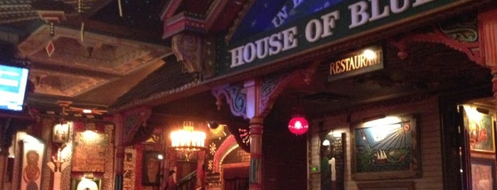 House of Blues Restaurant & Bar is one of Locais curtidos por Susan.