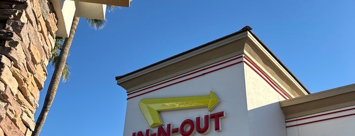 In-N-Out Burger is one of Must-visit Food in Phoenix.