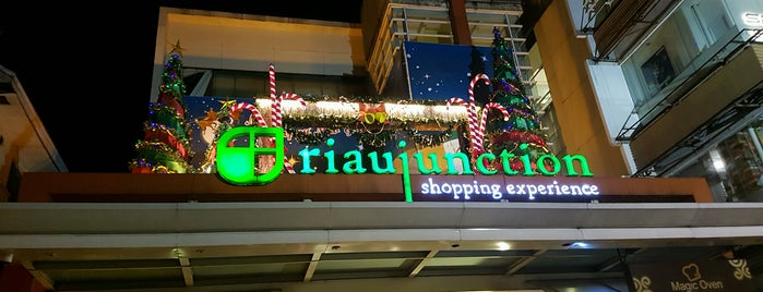 riaujunction is one of The 15 Best Places for Food Courts in Bandung.