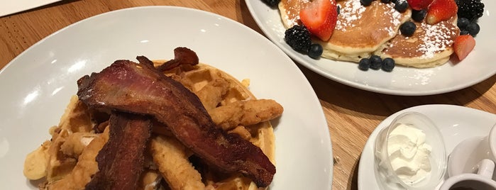 Wildberry Pancakes & Cafe is one of The 15 Best Places for Breakfast Food in Chicago.