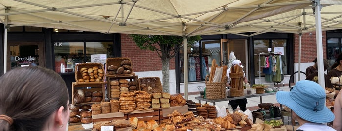 Alpharetta Farmer's Market is one of Shopping.