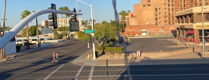 Second Story Liquor Bar is one of Phoenix.