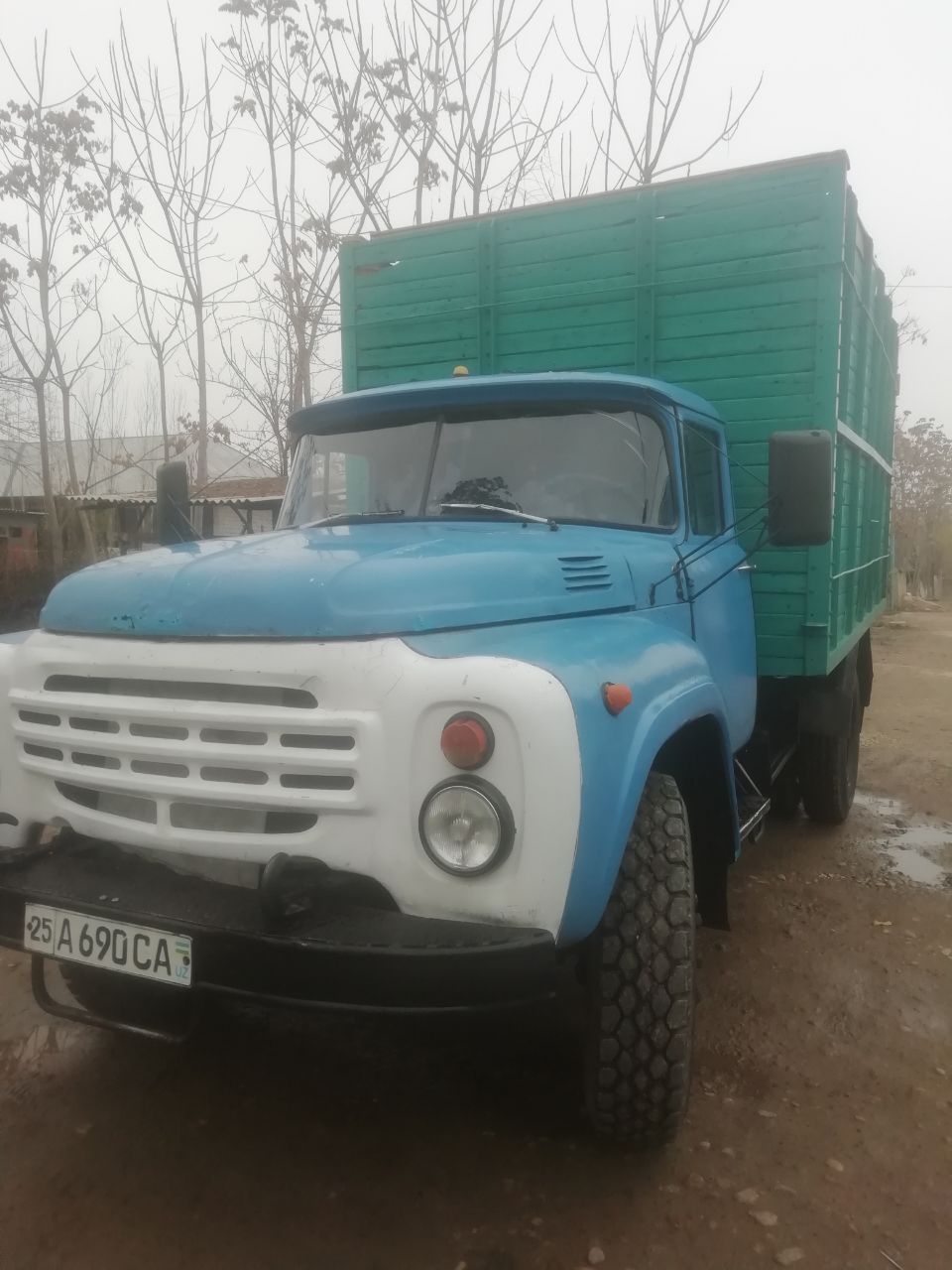 Zil 130 sotiladi