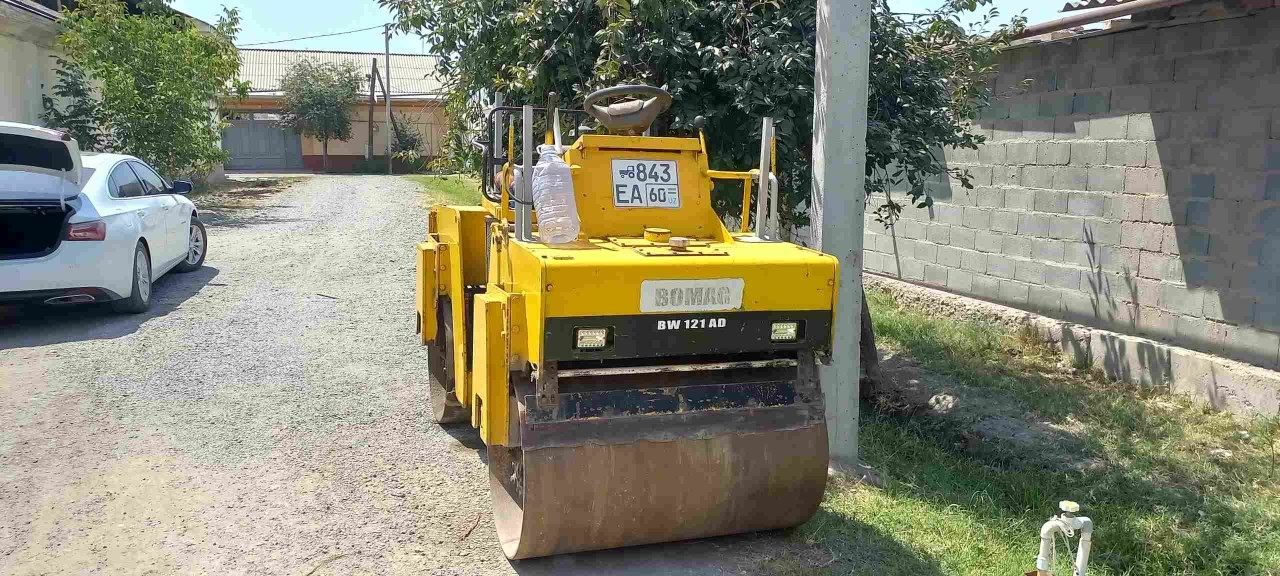 Katok Bomag 4.5 tonna