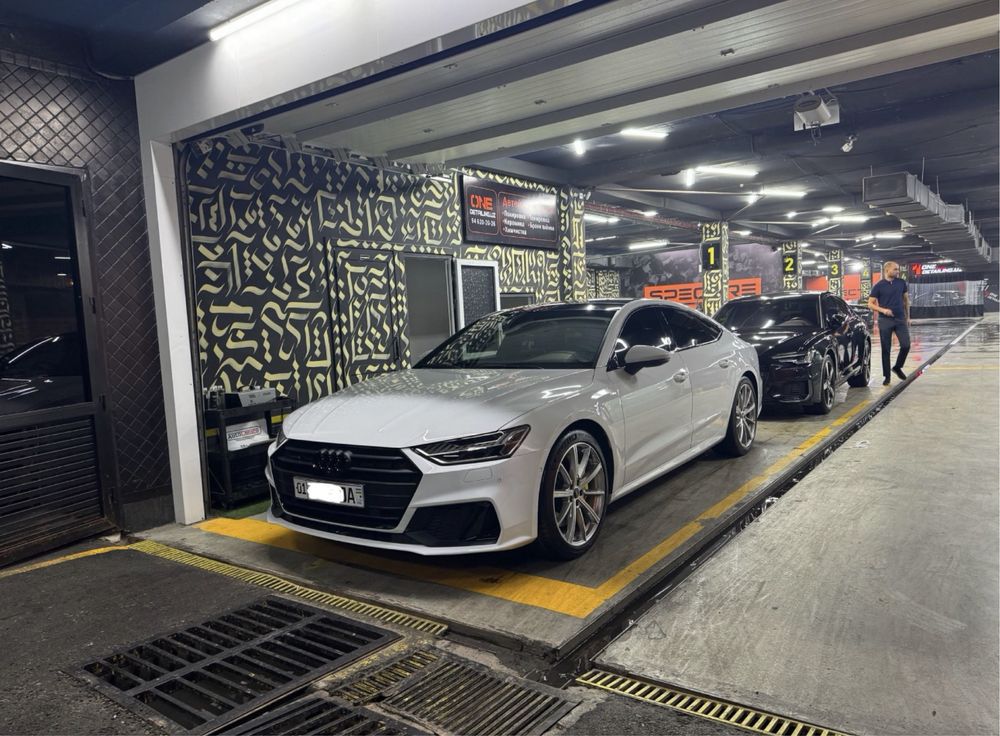 Продается Своя Audi A7 C8 Quattro с 3.0 , год 2019, пробег 44000