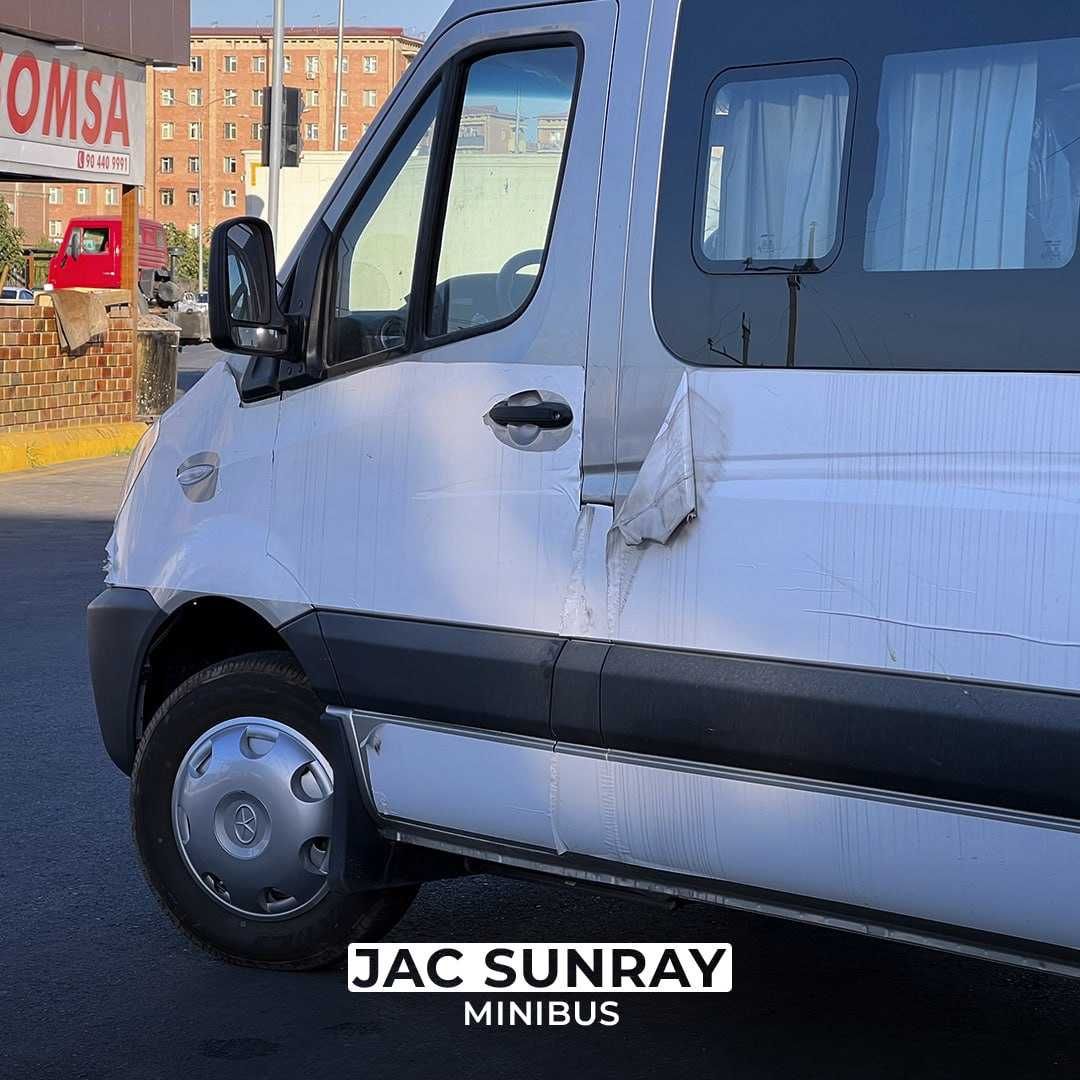 Jac sanrey mini bus