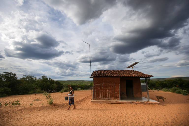 Brasileiros em moradias precárias somam 2,5 milhões, mostra Censo 2022 do IBGE